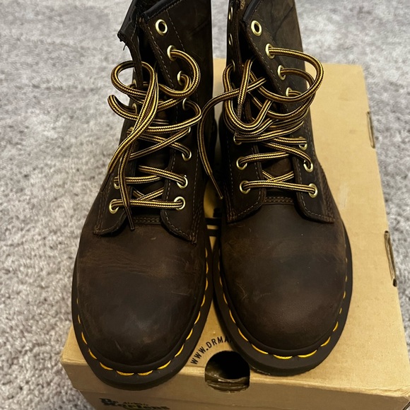 DR MARTENS 1460 CRAZY HORSE LEATHER LACE UP BOOTS - Picture 5 of 6